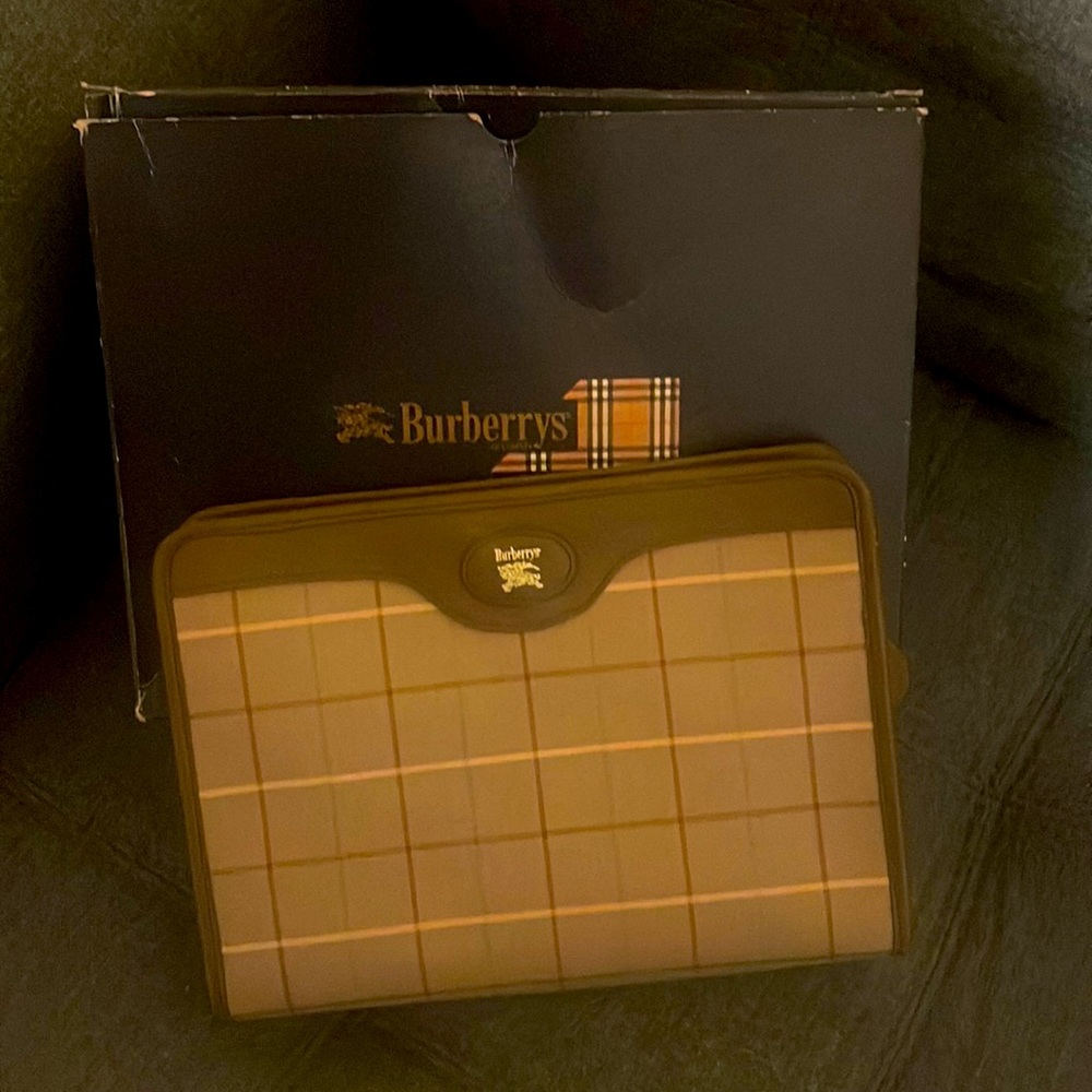 Burberry Authentic Vintage Clutch